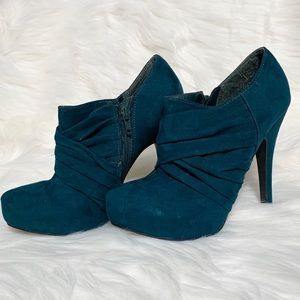 G by Guess Gorgeous Suede Booties in Teal